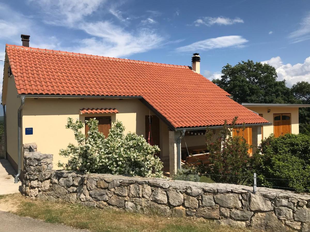 Holiday House Green Dream Обровац Экстерьер фото